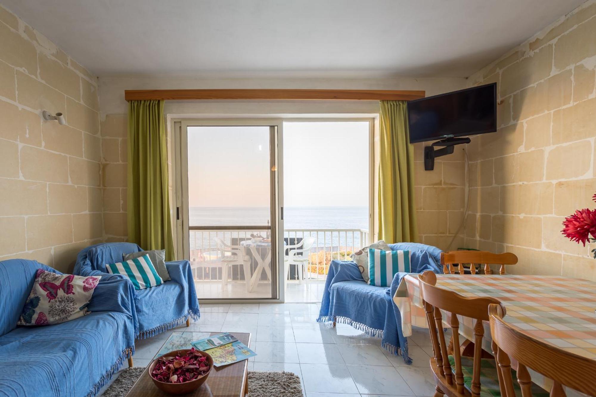 Bellavista - Comfortable Seafront Apartment With Central Heating - 3 Bedrooms, 2 Bathrooms Marsalforn Buitenkant foto