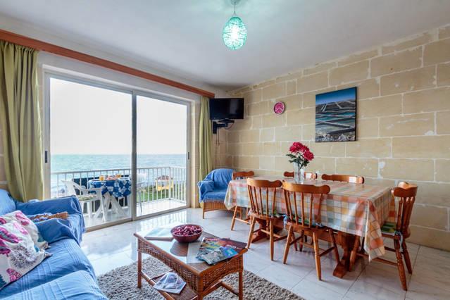 Bellavista - Comfortable Seafront Apartment With Central Heating - 3 Bedrooms, 2 Bathrooms Marsalforn Buitenkant foto