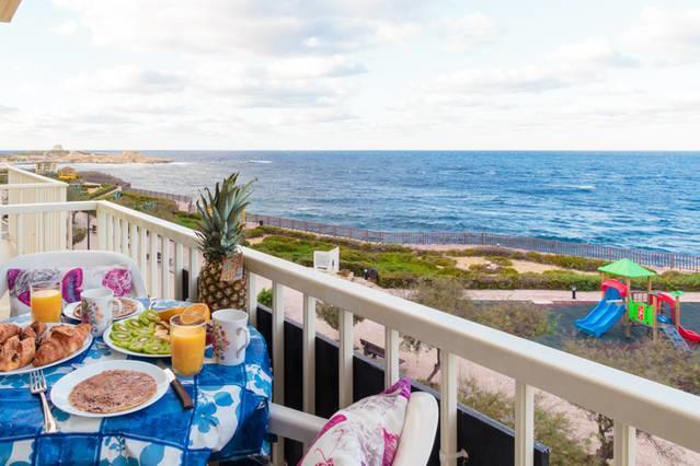 Bellavista - Comfortable Seafront Apartment With Central Heating - 3 Bedrooms, 2 Bathrooms Marsalforn Buitenkant foto