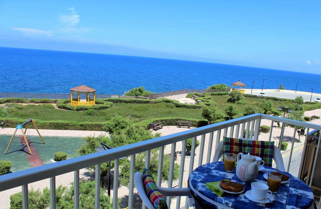 Bellavista - Comfortable Seafront Apartment With Central Heating - 3 Bedrooms, 2 Bathrooms Marsalforn Buitenkant foto